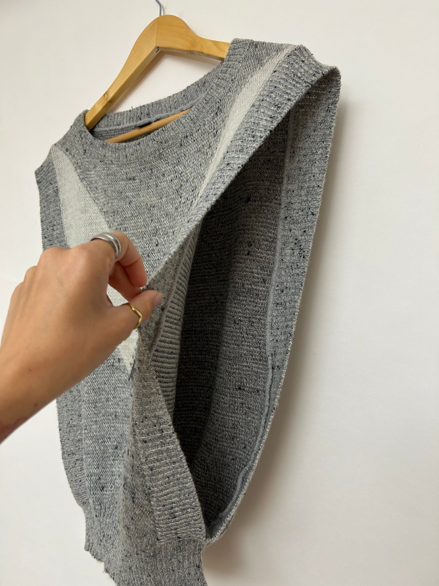 Pull sans manches gris